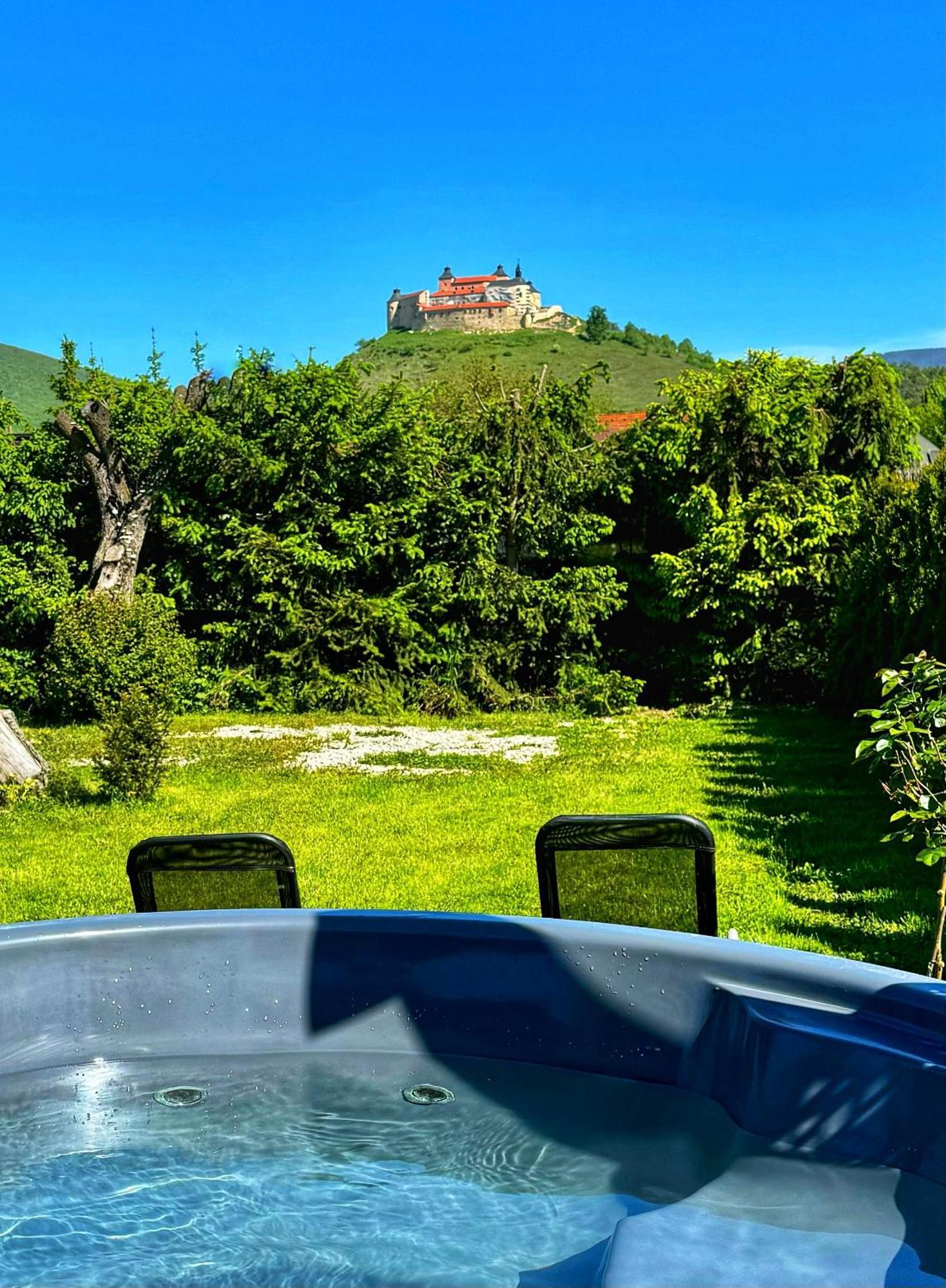 Domcek Pod Orechom Krásnohorské Podhradie Exterior foto
